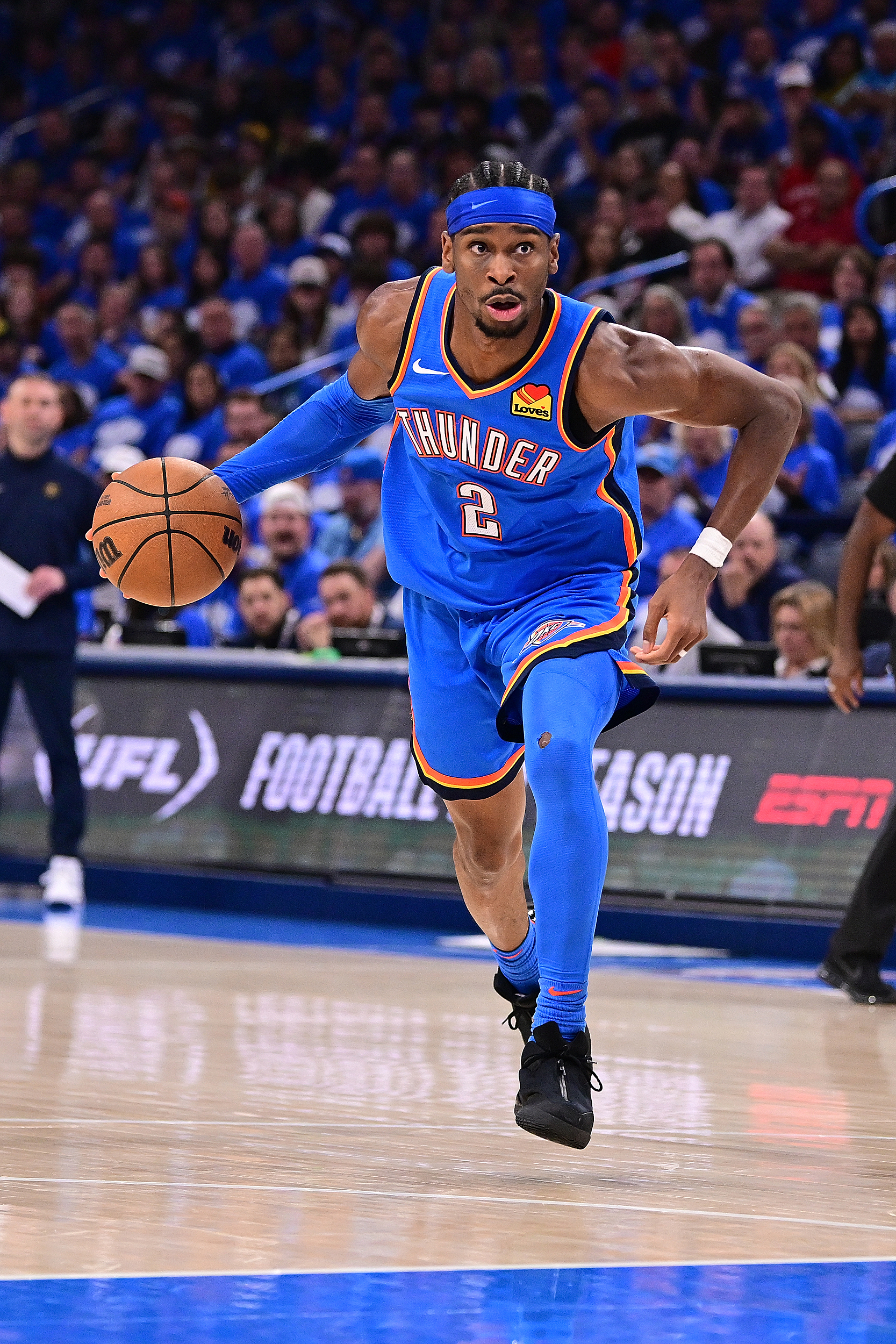 开云体育APP-表现高效！雷霆多达3人填满数据栏